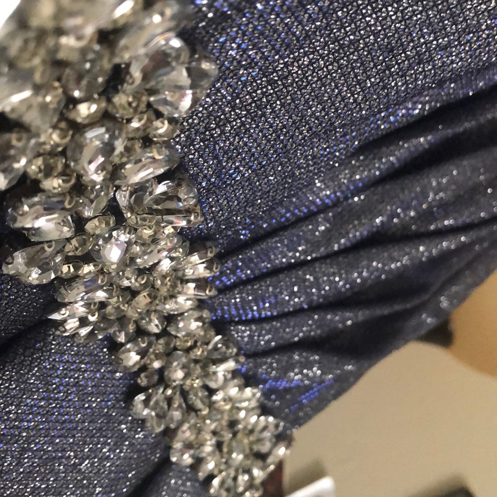 Dress - Picture 3 of 7